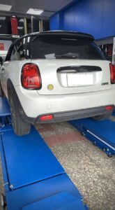固特異 F1A6 205/45R17 COOPER-換胎日記